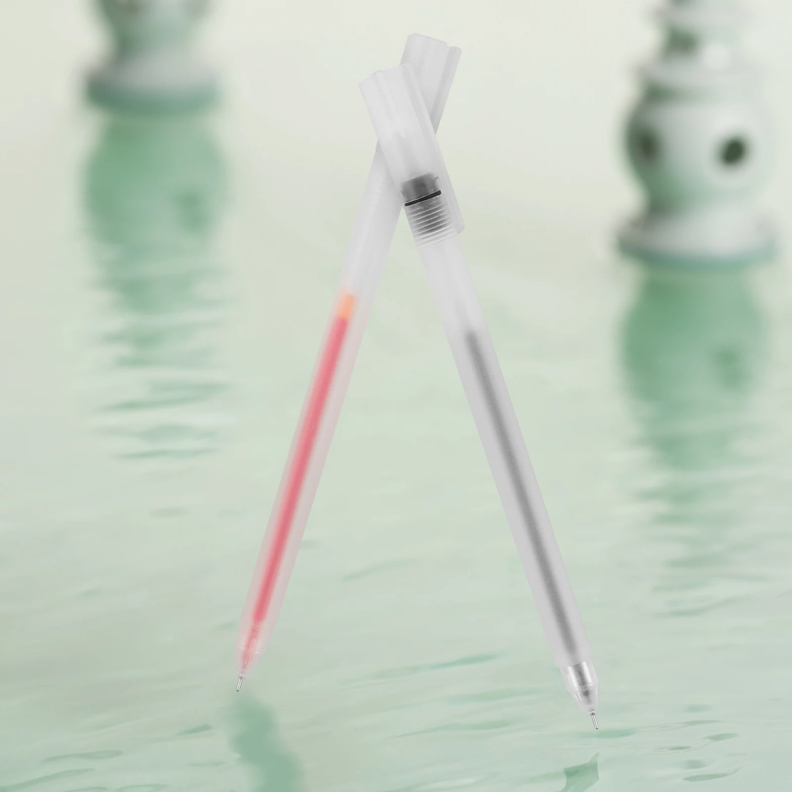 

30pcs Neutral Pens Premium Plastic Lid Ergonomic Fine Tip Gel Pens For Office School Writing Portable Business Stationery Gift