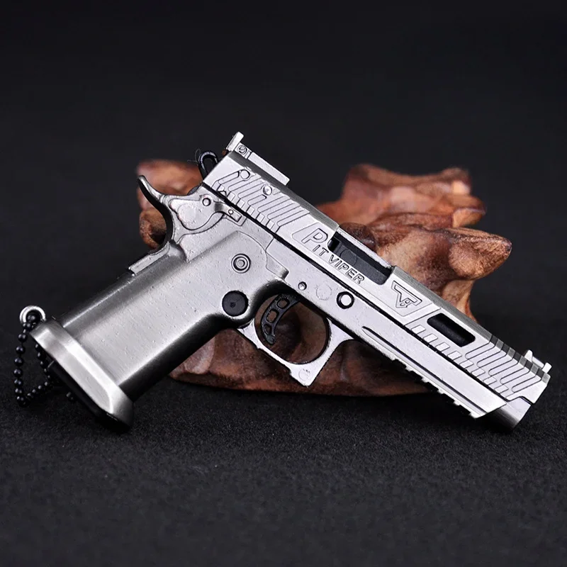 1:3 Alloy Mini TTI Pistol Model Keychain Detachable Toy Gun Collection Bag Pendants Fake Gun Fidget Toy for Adult Toy Gift