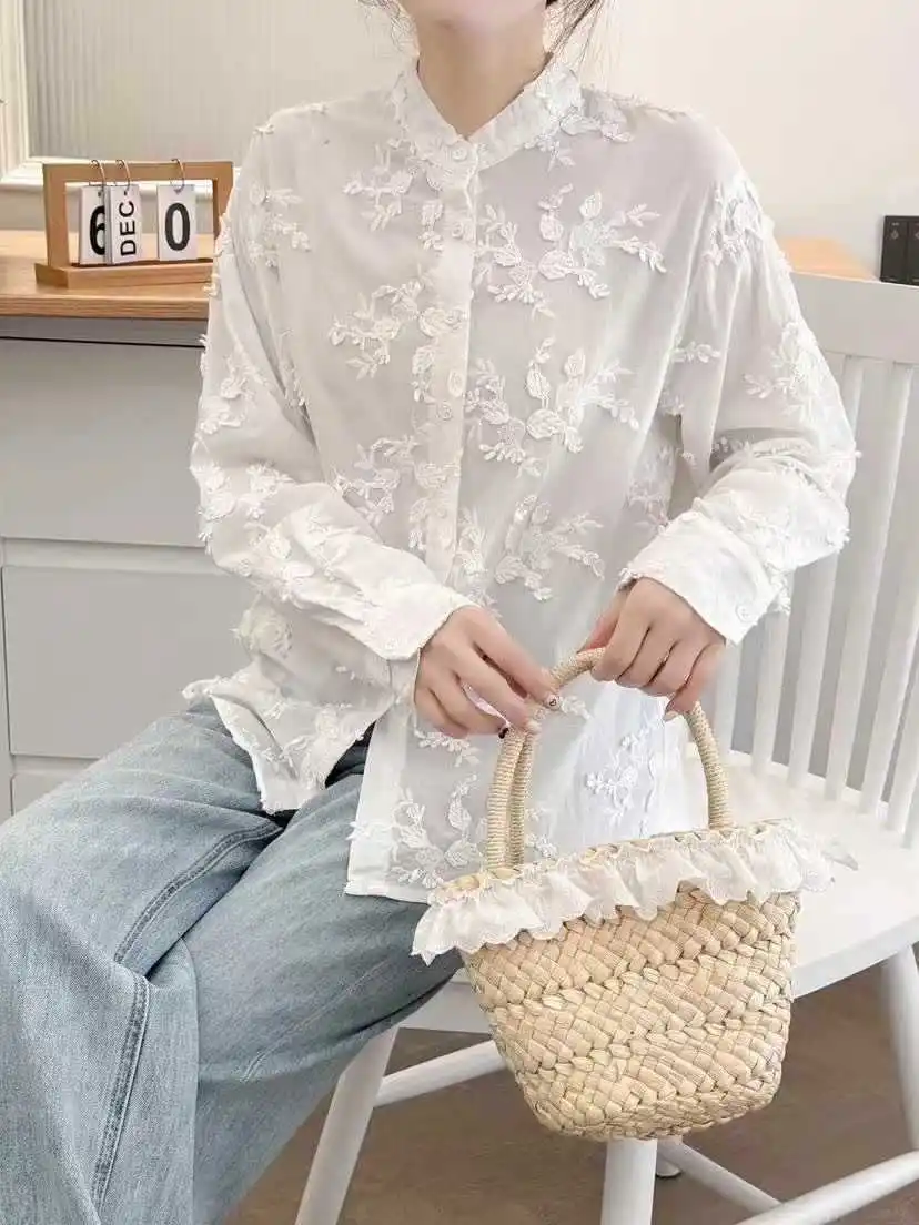 Nowa koszula z długim rękawem z bawełny na jesień 2025, damska stójka z haftem kwiatowym 3D, bluzka w stylu Mori Girl Retro Sweet Chic Loose T570114CC