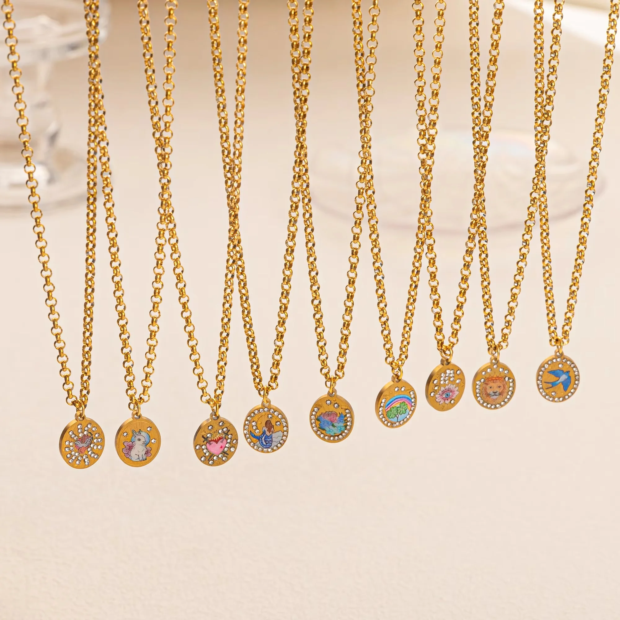 

Animal print 18K gold-plated pendant necklace, stainless steel, colorful crystal design suitable for daily wear