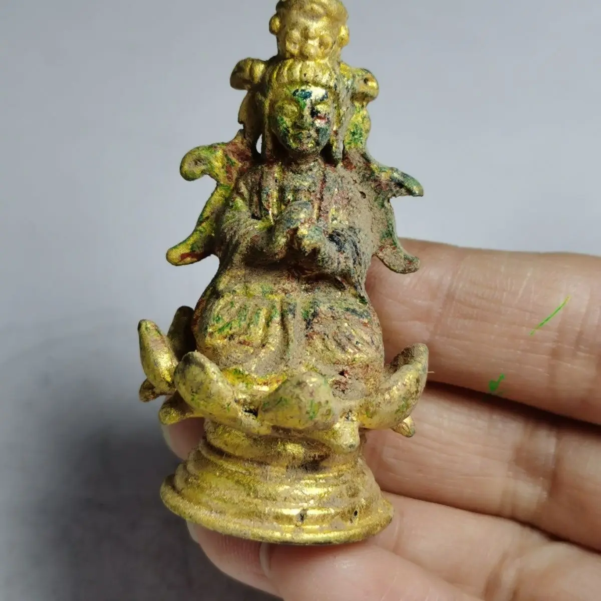 Anjali Mudra Bodhisattva Seated Lotus Ornament Decoration Tea Pet Figurines Desk Decor Accessories