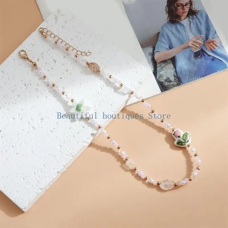 U4LF Adjustable Floral Necklace with Flower Beads, Lobster Clasp Closure and Glossy Resin Texture for Daily Outfit Styling and