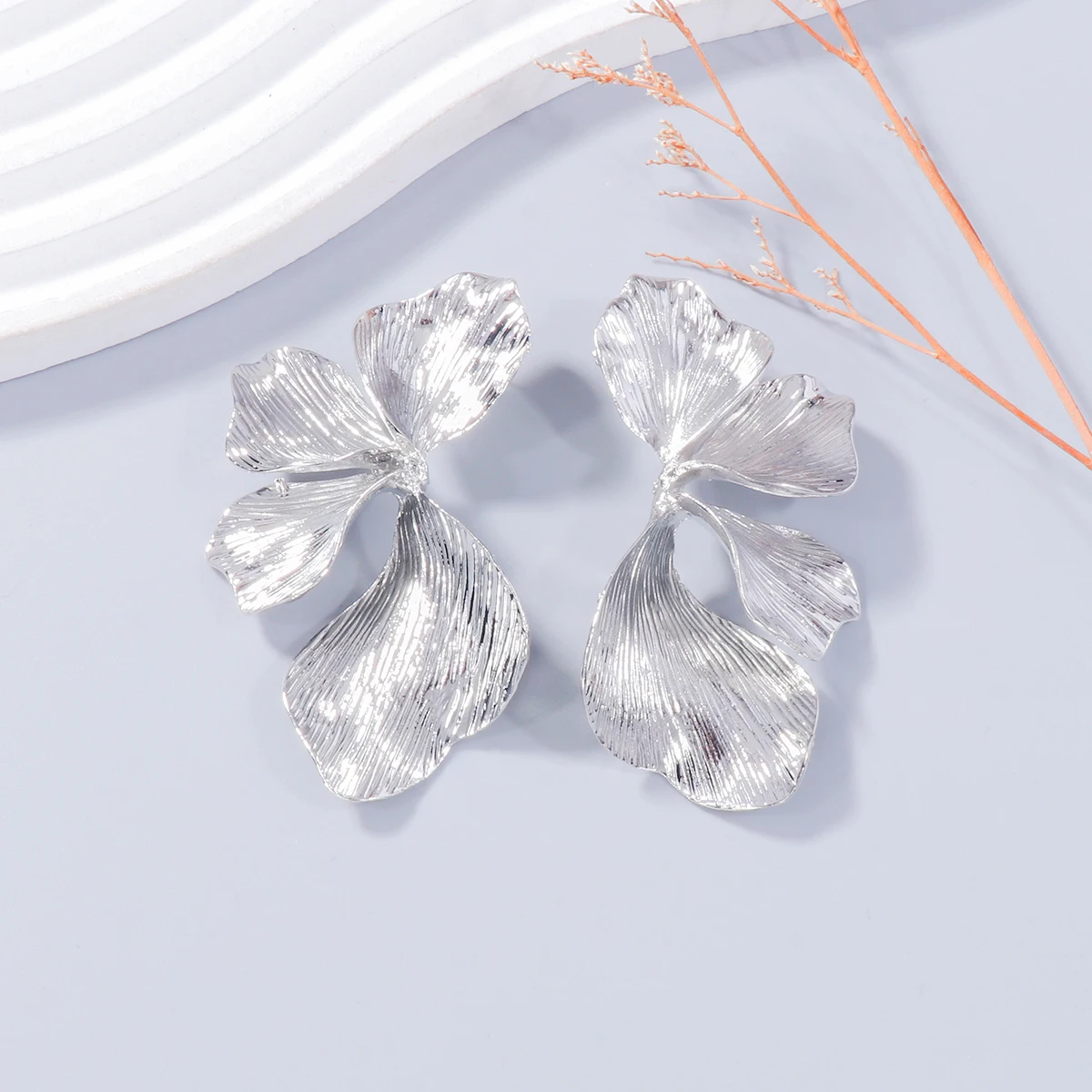 2024 New Irregular Metal Plant Petals Earrings for Women Fashion Holiday Party Jewelry Gifts