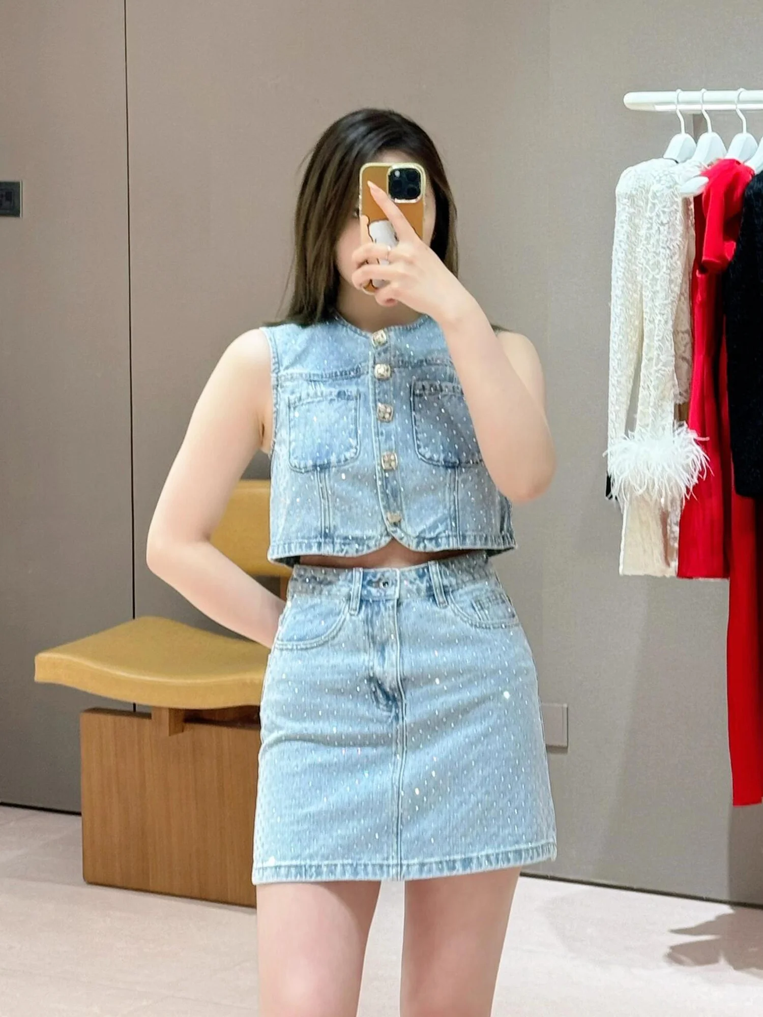 

Винтажный джинсовый комплект для похудения с талией, топ на бретелях и юбка, новинка лета Sle Diamond Embellied Faion Ensemble