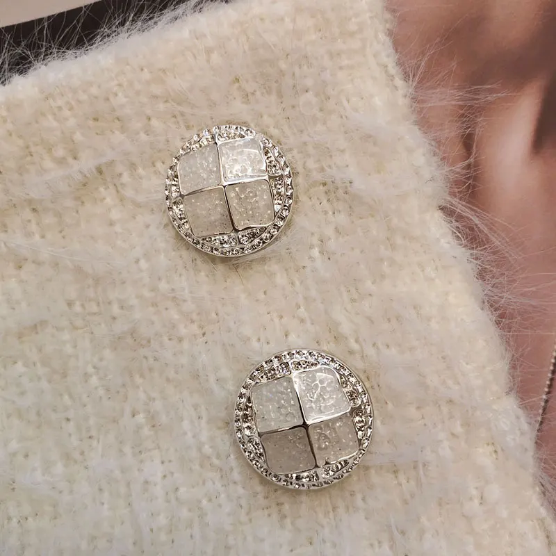 Gitter-Tropföl-Metallknöpfe, hochwertige Handnähen, Schaftknöpfe für schicke Dekor-Mäntel und Trenchcoats, Nähknöpfe, 6 Stück, 18/23 mm – Detail 1