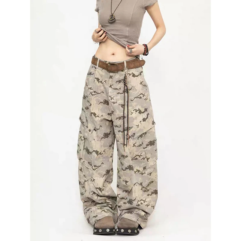YIBASHU Women Baggy Camouflage Pants Oversize Cargo Pants Harajuku Japanese 2000s Style Vintage Y2k BF Style Trousers Clothes