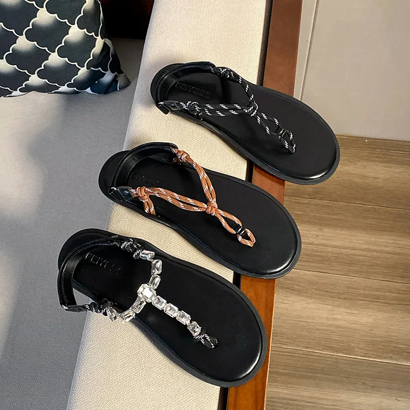 Funkelnde Strass-Sandalen mit flacher Sohle, Sommer-Neuheit, Zehenriemen aus geflochtenem Seil, Flip-Flops mit weicher Sohle, modische römische Schuhe für Damen