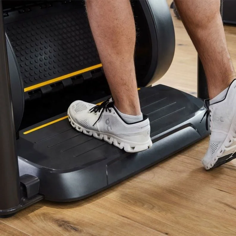 أداة اللياقة البدنية باللون الأسود، أداة تمرين بيضاوية الشكل