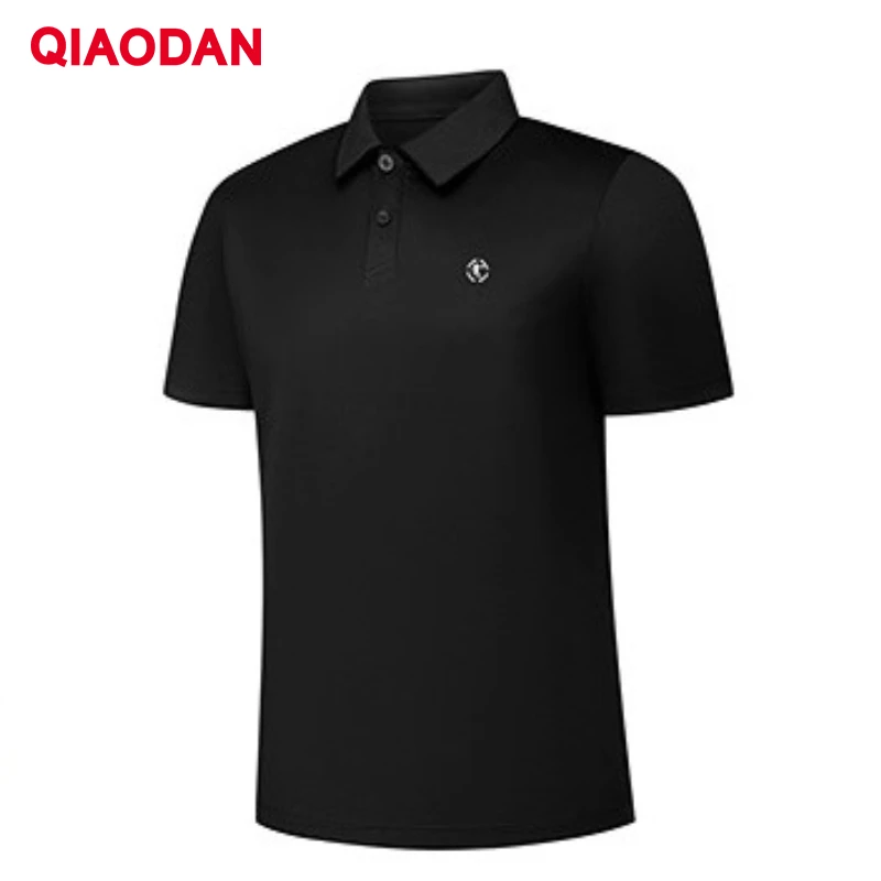 QIAODAN T-shirt POLO da uomo d'affari 2025 Traspirante Asciugatura rapida Leggero Solido Pullover da allenamento per esterni XTS23241360