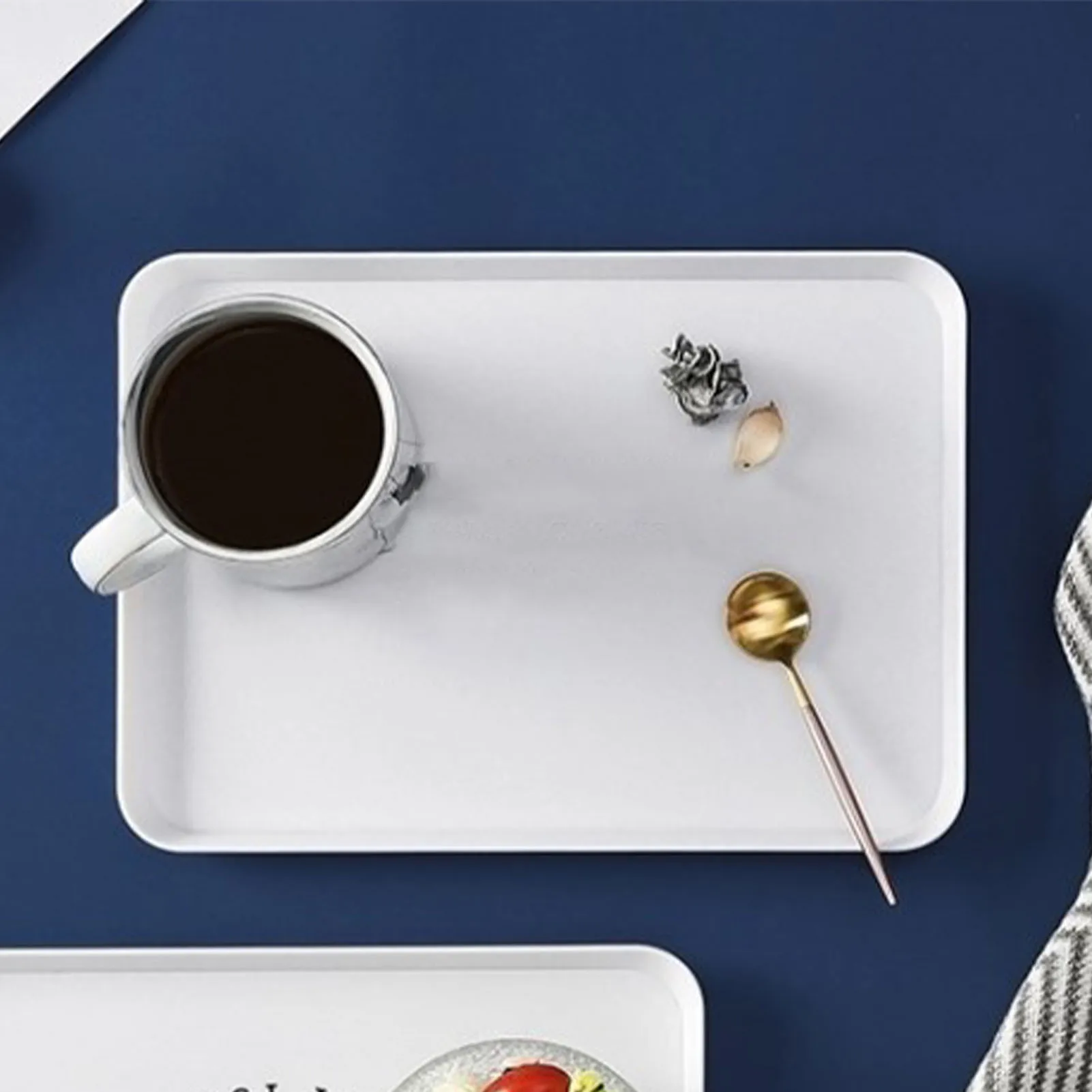 طبق إفطار بلاستيكي مستطيل ، صينية تقديم الطعام ، الفاكهة ، الخبز ، الكأس ، طبق العشاء ، المنزل ، مقهى ، الفندق