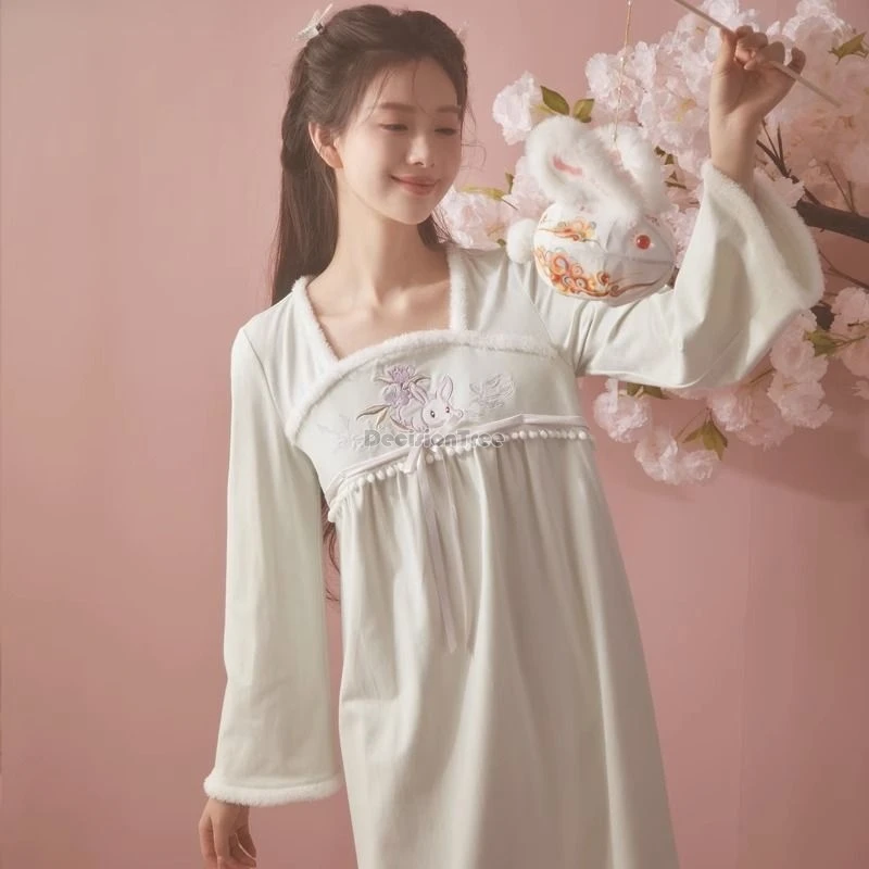 ثوب نوم هانفو على الطراز الصيني التقليدي لخريف وشتاء 2025 بيجامة طويلة مطرزة بأكمام طويلة للنساء #6