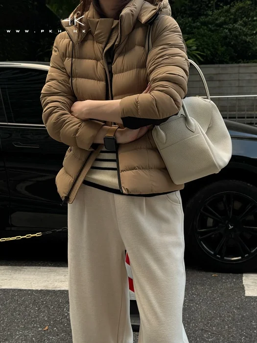 

PKHHK Winter New Heavyweight Details Spor Faionably Warm Windproof Goose down Jaet Coat with Hood Long Sve Regular Fit