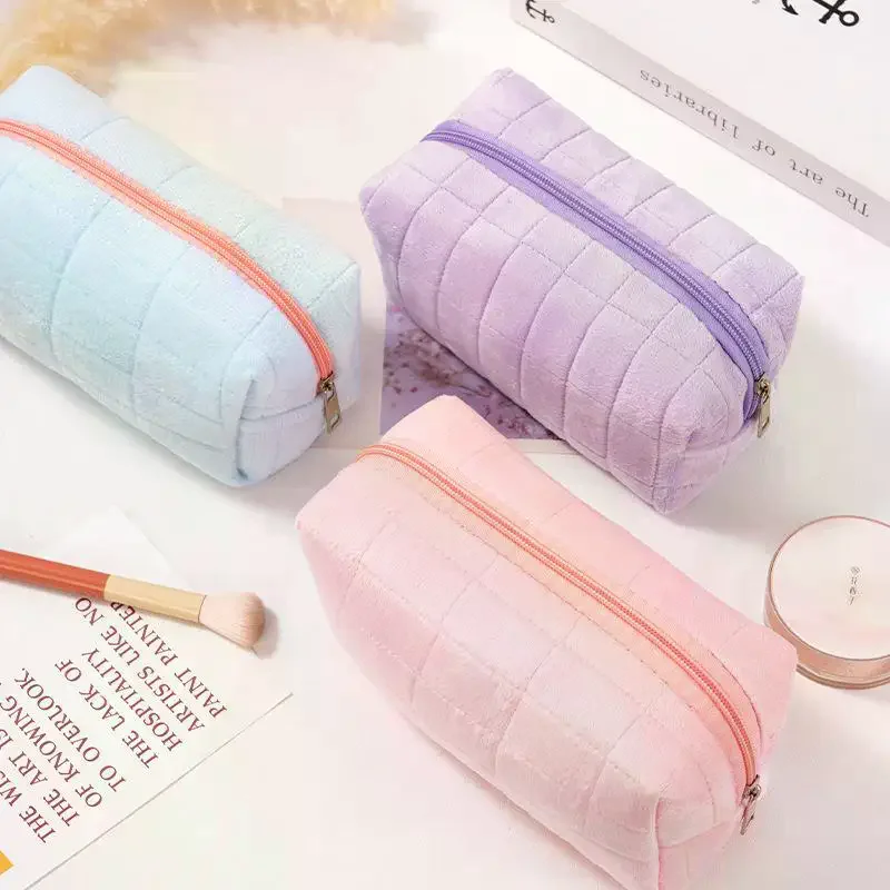 

Cute Fur Makeup Bag For Women Zipper Large Solid Color Cosmetic Bag Travel Make Up Toiletry Bag Washing Pouch Plush Pen Pouch