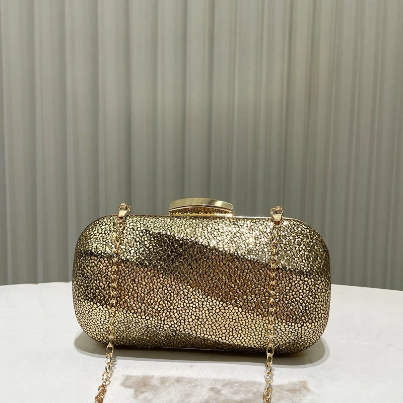Glitzernde Metallic-Textur Abe – Wedding Vendor Bewertung und Preis