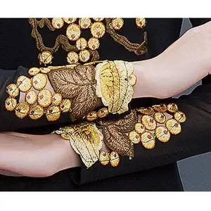 Langes weibliches, langes T -Shirt, weibliche Tops, Stickerei, Gold, Trauben, Perspektive, Elastizität, junge Dame Mode, Sommer 8 Hauptverkaufshemd - №3