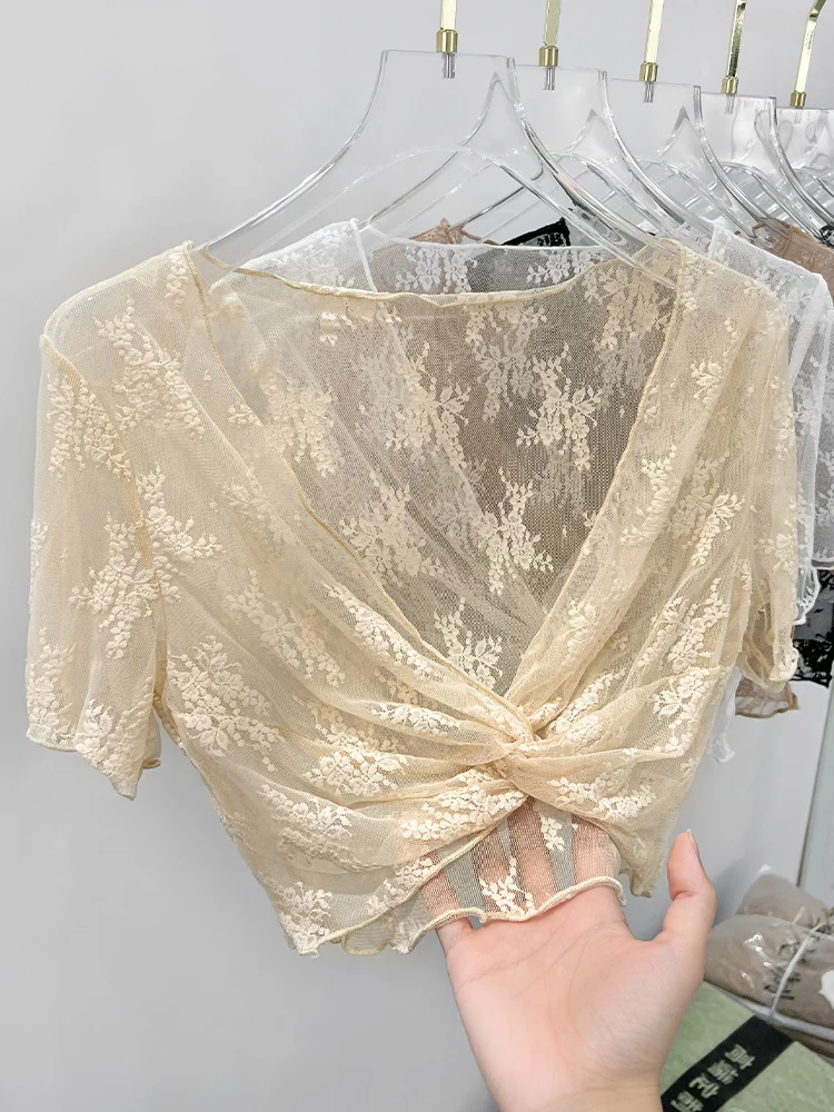 

Korean Style Lace Mesh Transparent Shoulder Shawl Women's Outerwear with Skirt Short Sleeve V-Neck Color Spring Fashion