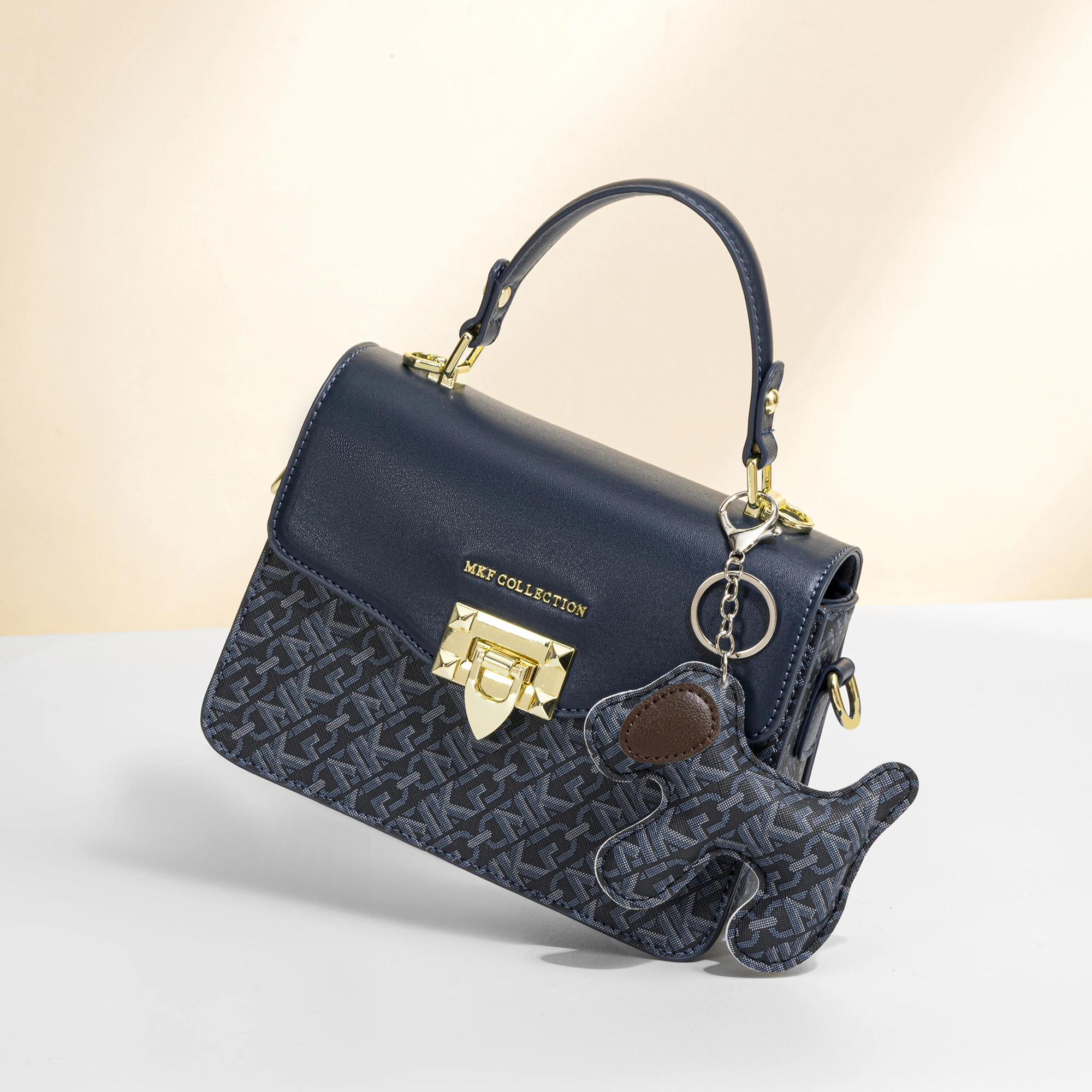 女性用ヴィンテージ花柄パッチワークレザーフラップハンドバッグ - Shoulder Bag Structured のレビューと価格