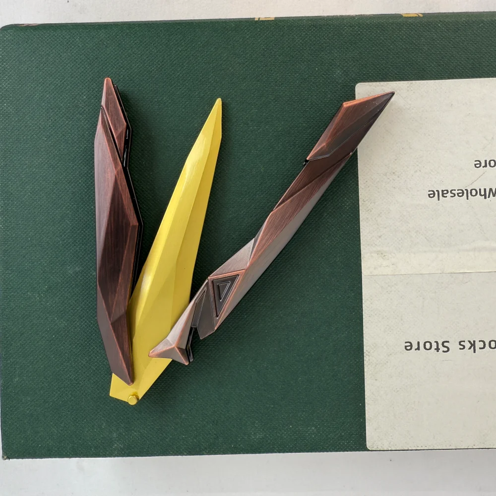 Valorant Singularity 2.0 Butterfly Knife Model Toy - 22cm Zinc Alloy, Non-Sharp Blade, Folding Design, Includes Sheath for Sale