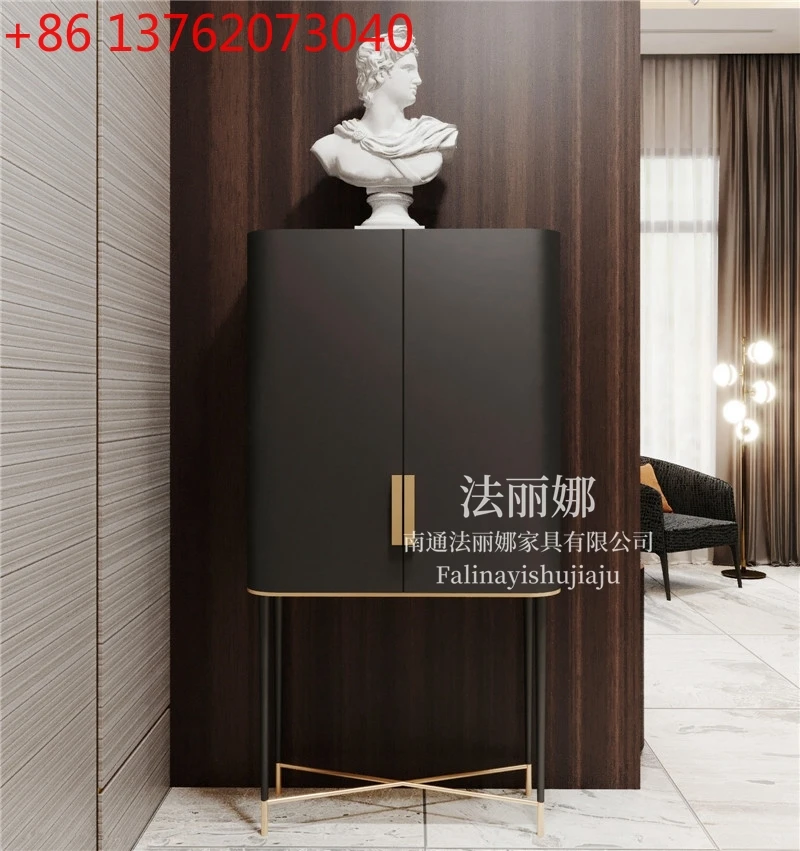 

Легкий роскошный винный шкаф у стены Современная гостиная Домашний фойе Напольный шкаф