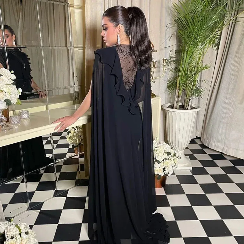 Black Evening Pageant Dress Cape Sleeve V-Neck Ruffles Formal Party Prom Gowns Celebrity Style Vestidos De Gala Robe De Soiree