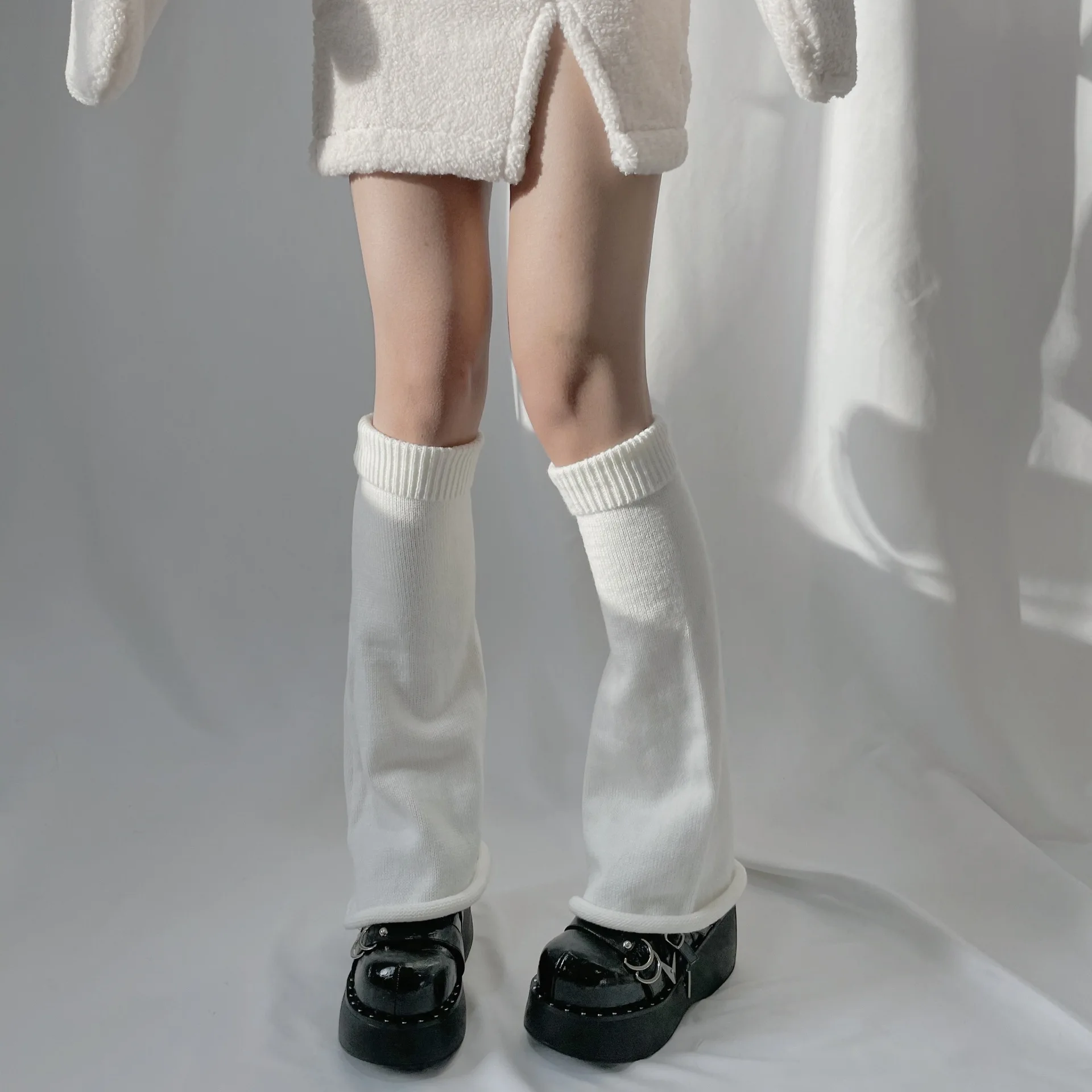 

Y2K Lolita Warmer Flared Socks Leg Warmer Knit Socks Wool Ball Knitted Foot Stylish Solid Long Tube Leg Warmer Autumn Winter