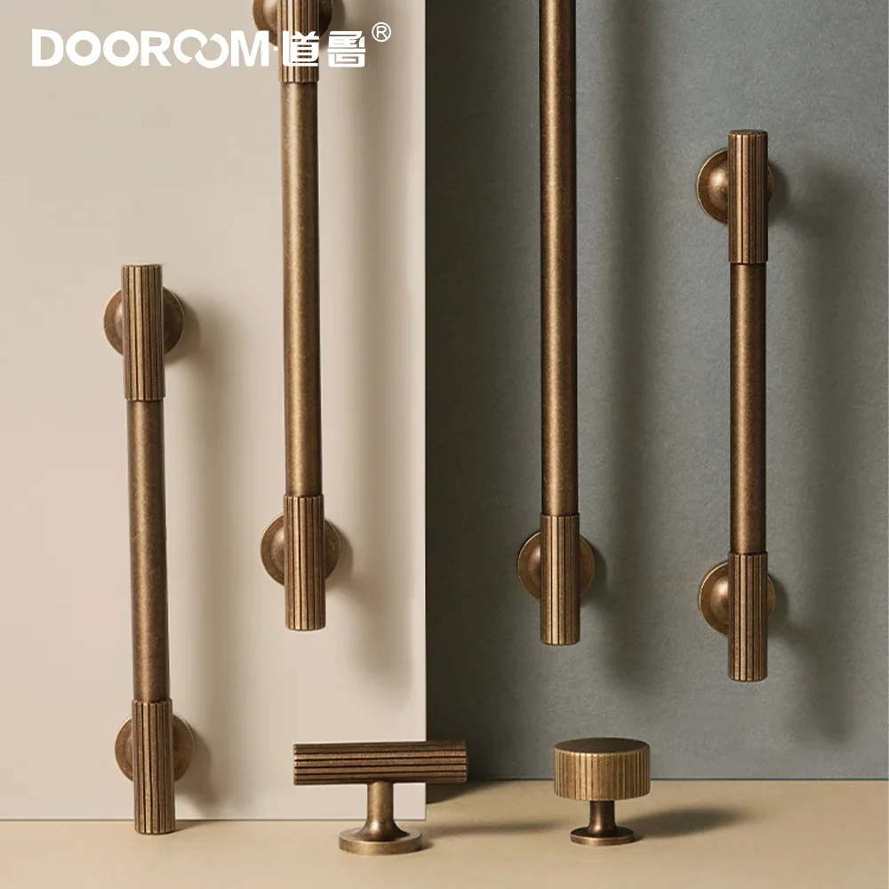 

DOOROOM Brass Furniture Handles Modern Straight Grain Antique Kitchen Cabinet Knob Cupboard Wardrobe Dresser Drawer Pull