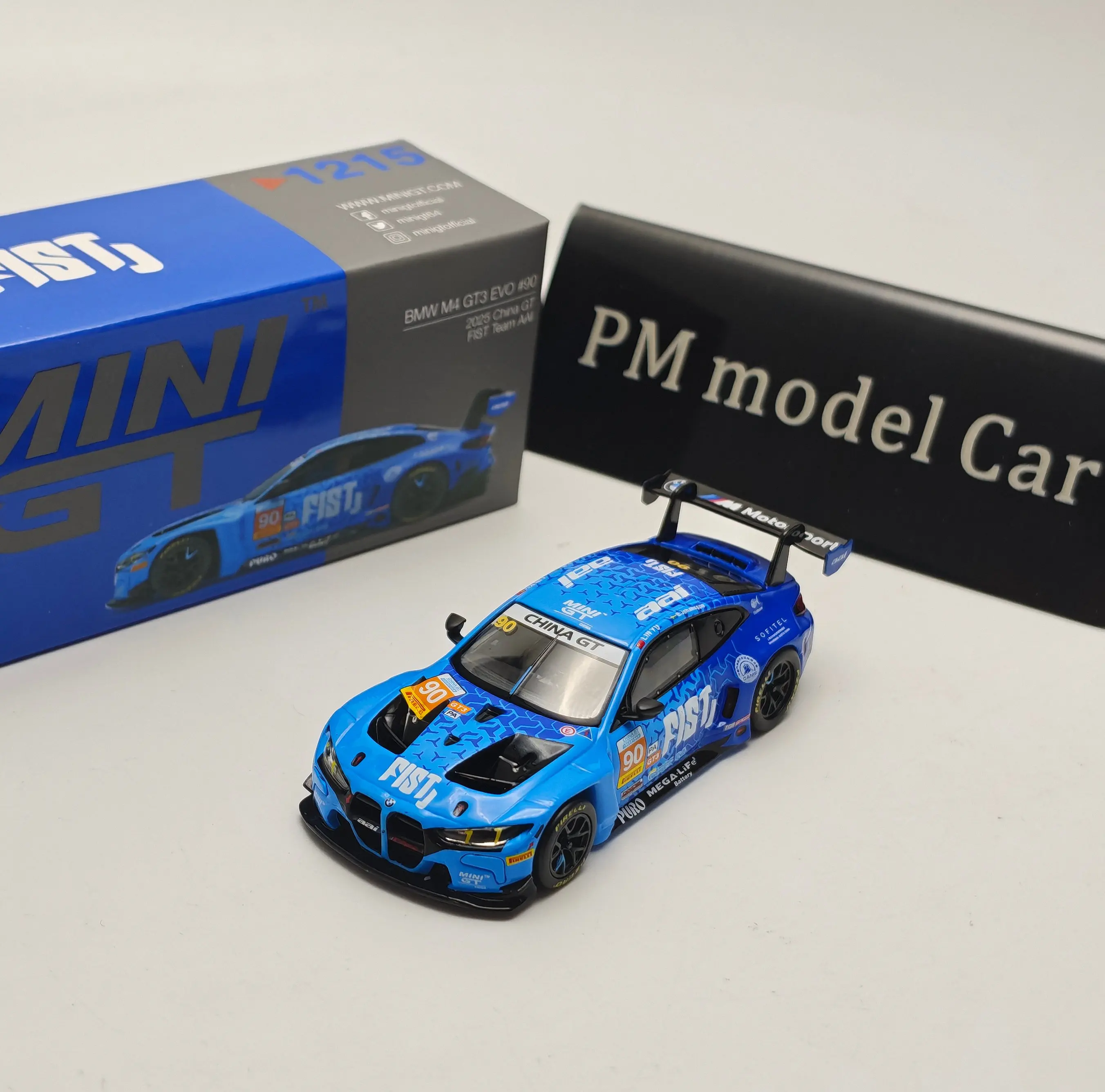 MINIGT 1:64 BMW M4 GT3 EVO #90 GT Champion 1215 Fist Champion Alloy Diecast Model Car Collectible Gift