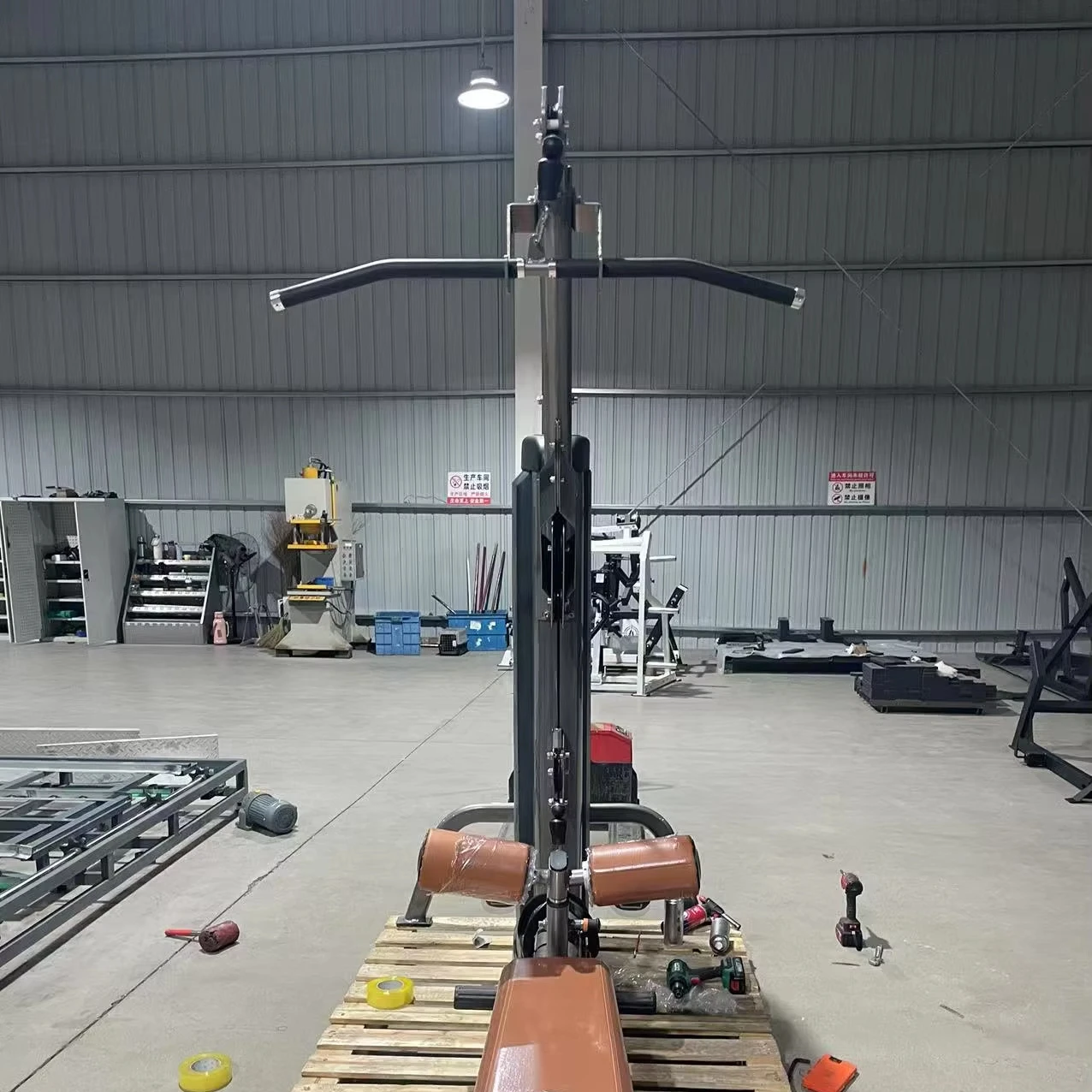 

Wider Seated Leg Extension Gym Equipment Steel Material Leg Curl Extension Machine for Strength Training