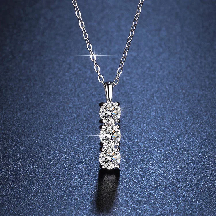 2026 avant-garde titanium steel clavicle necklace for women featuring irregular geometric pendant electroplated finish lightweig
