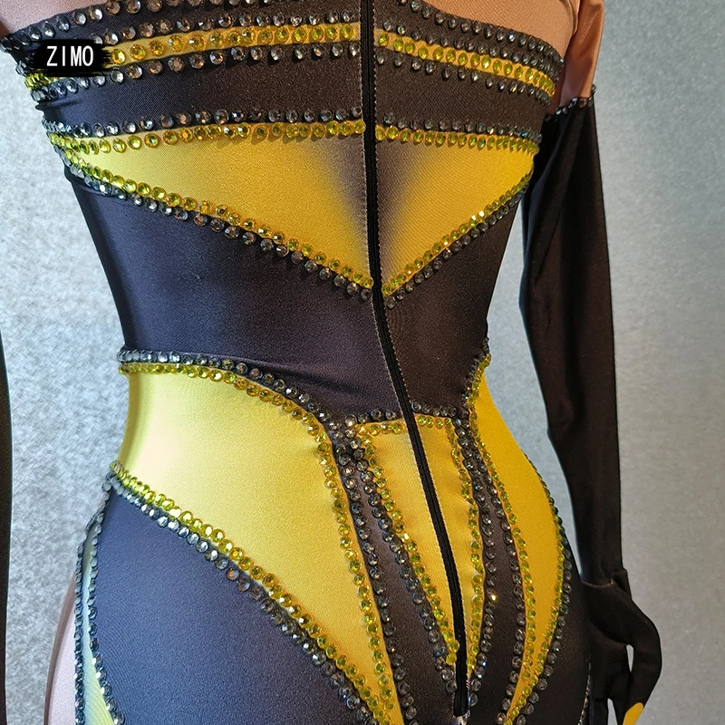 Mono negro amarillo con diamantes de imitación para mujer, traje Sexy para actuación de baile en barra, mono elástico para club nocturno, disfraces de festival DS Drag