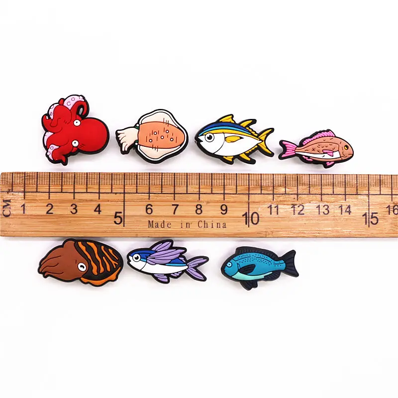 1 Pcs Sea Fish PVC Shoe Charms Jeans Pins Cute Volador Octopus Squid Shape Sandals Upper Decorations Shoe Buckle Accessories