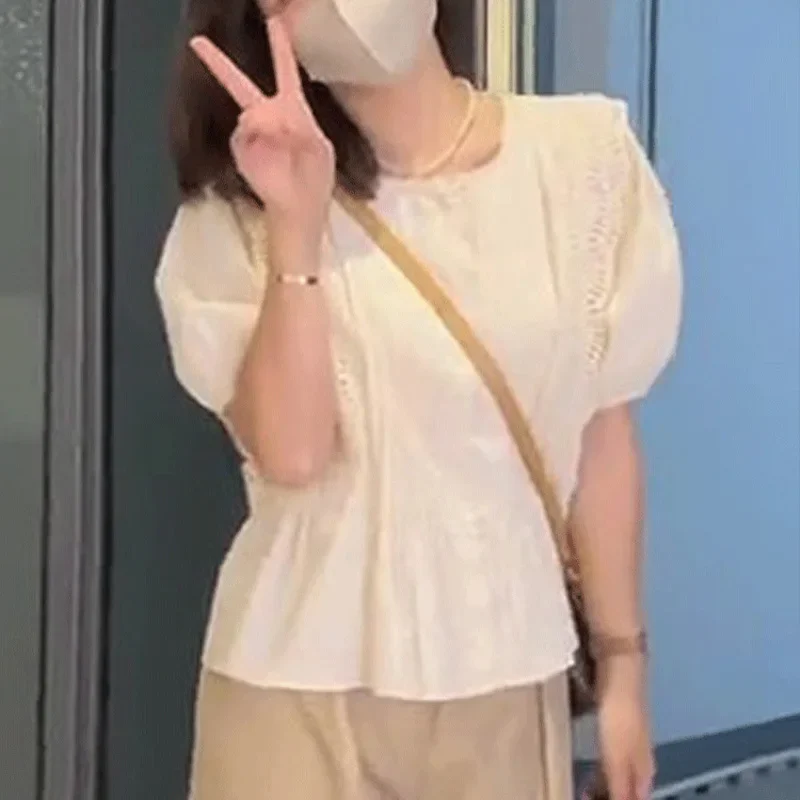 

Pure Cotton Lace Splicing Short Sleeves Doll Shirt for Women Summer New Bubble Sleeves Temperament Tops Fashion Women Clothing