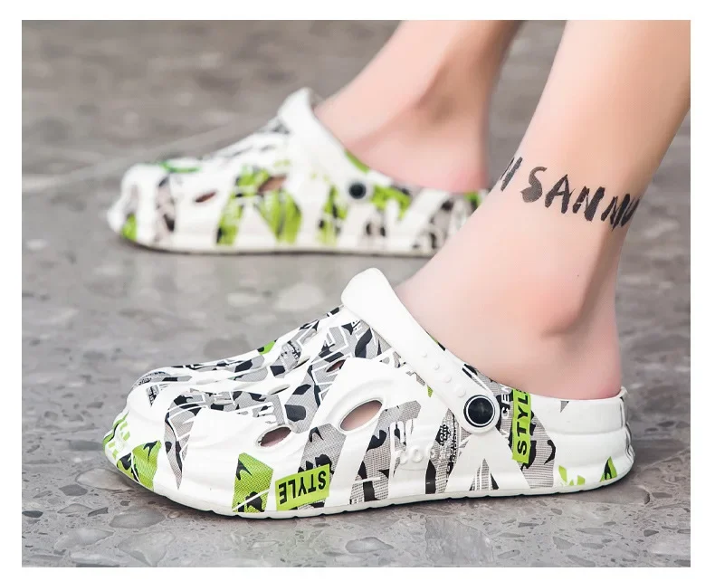 Plus Size New Men\'s Slippers Summer Outdoor Thick Soles Non-slip Beach Shoes Casual Sandals Eva Soft Slippers Gardern Clogs