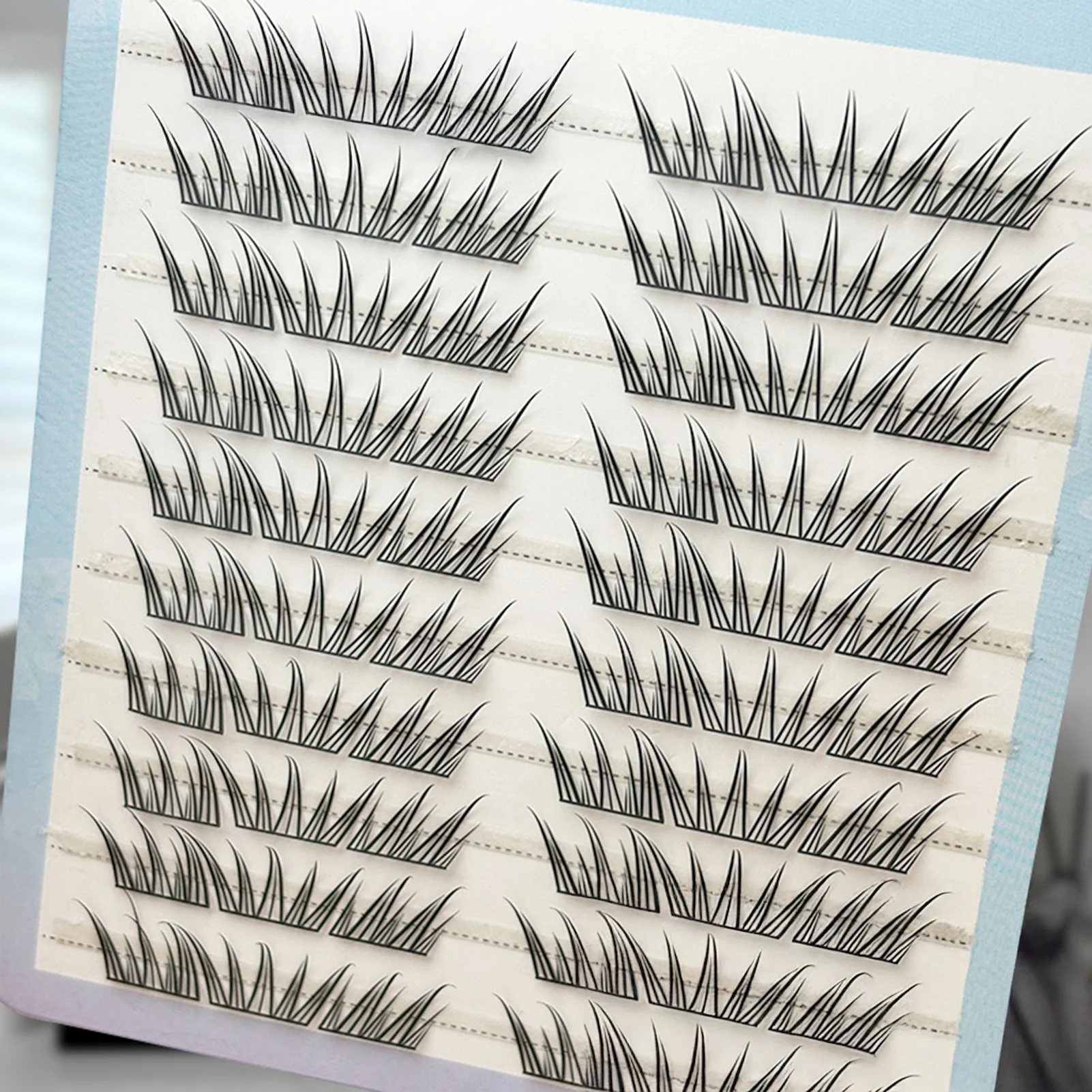 10 Rows 9-11mm Foxes Charming False Eyelash Extension 3D Diy Wispy Fluffy Lash Extension For Work Birthdays Parties And Travel