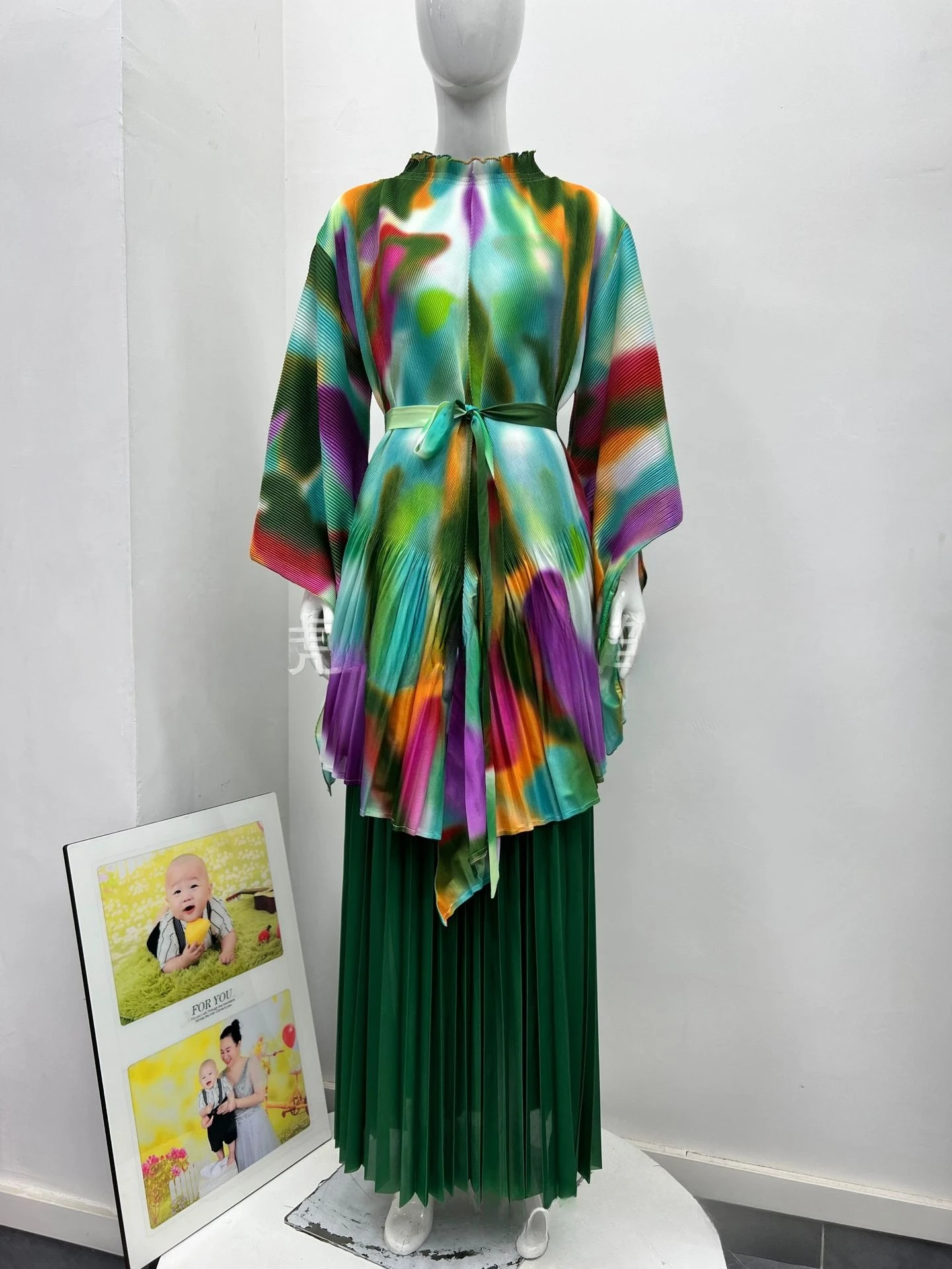 미야케 플리츠 2025 가을 신상 프린트 불규칙 세트 스트랩 루즈핏 여성 스커트 투피스 세트