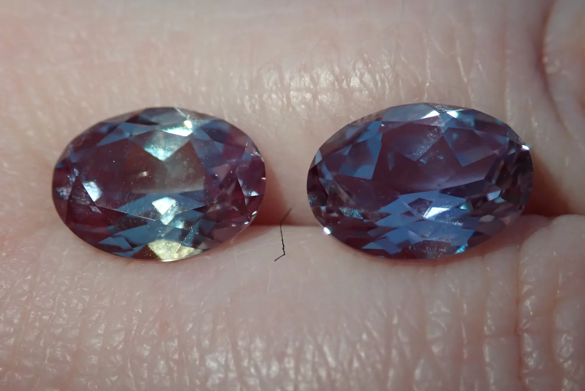 Lab-Created Alexandrite VVS Color Change Russian Lab-Grown Loose Gemstones Oval Shape Faceted Jewelry Ring & Pendant Size Stone