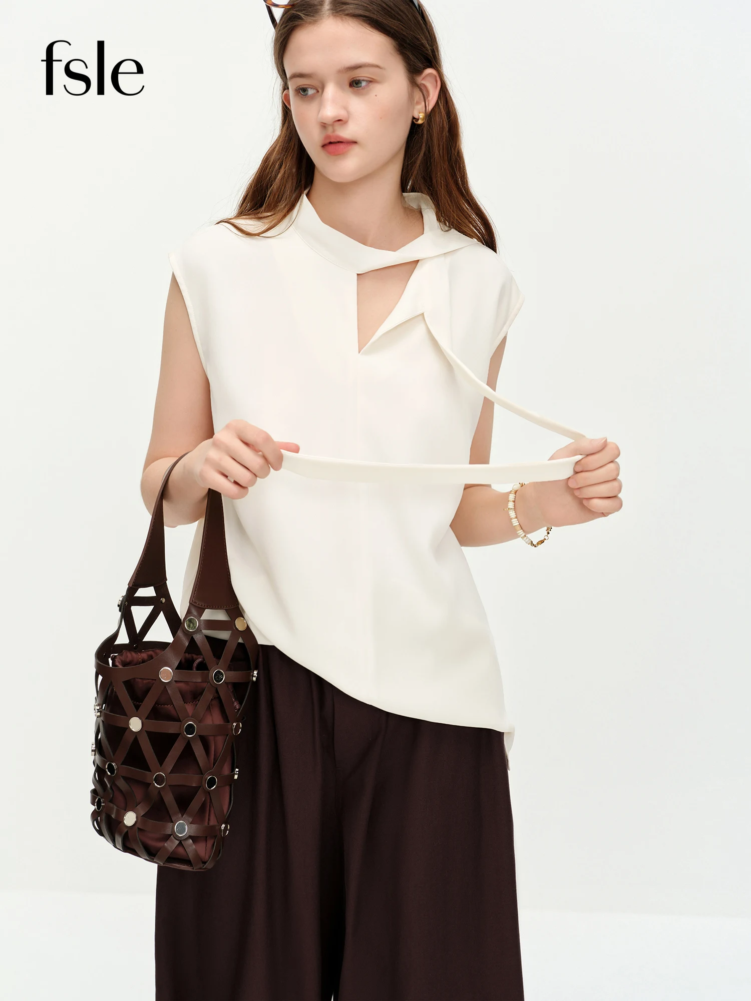 

FSLE 2026 Summer Women's Sleeveless Tie-Neck Blouse Relaxed Fit Cap Sleeve Shirt for Healing Commute & Soft Office Style Top