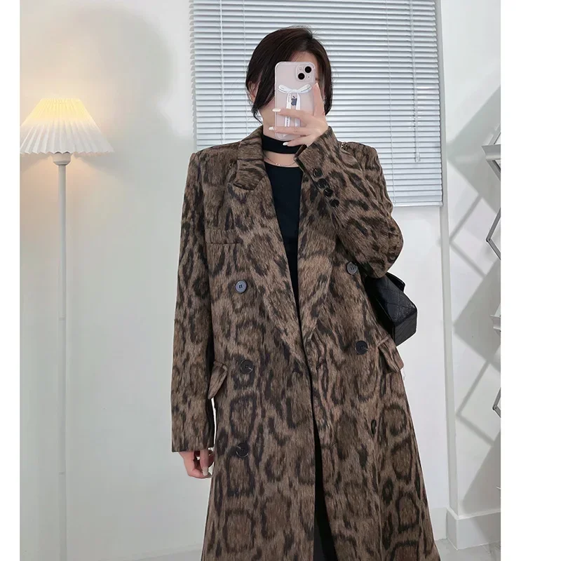 Brown Leopard-print Mid-length Hepburn Coat For winter 2024 Double-breasted Long Woolen Trench coat Runway Fashion