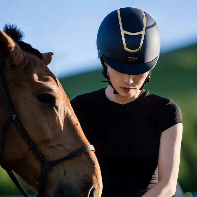 Equestrian Helmet , Protective Horse Riding Helmet, Safe and Breathable for Equestrian Training and Competitions