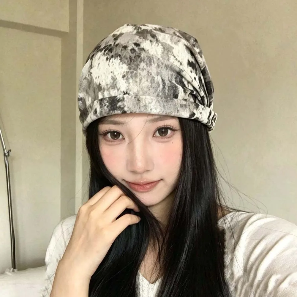 Vintage Paisley Beanie Versatile Style Retro Print Polka Dot Cap Lightweight Texture Breathable Face Framing Bonnet
