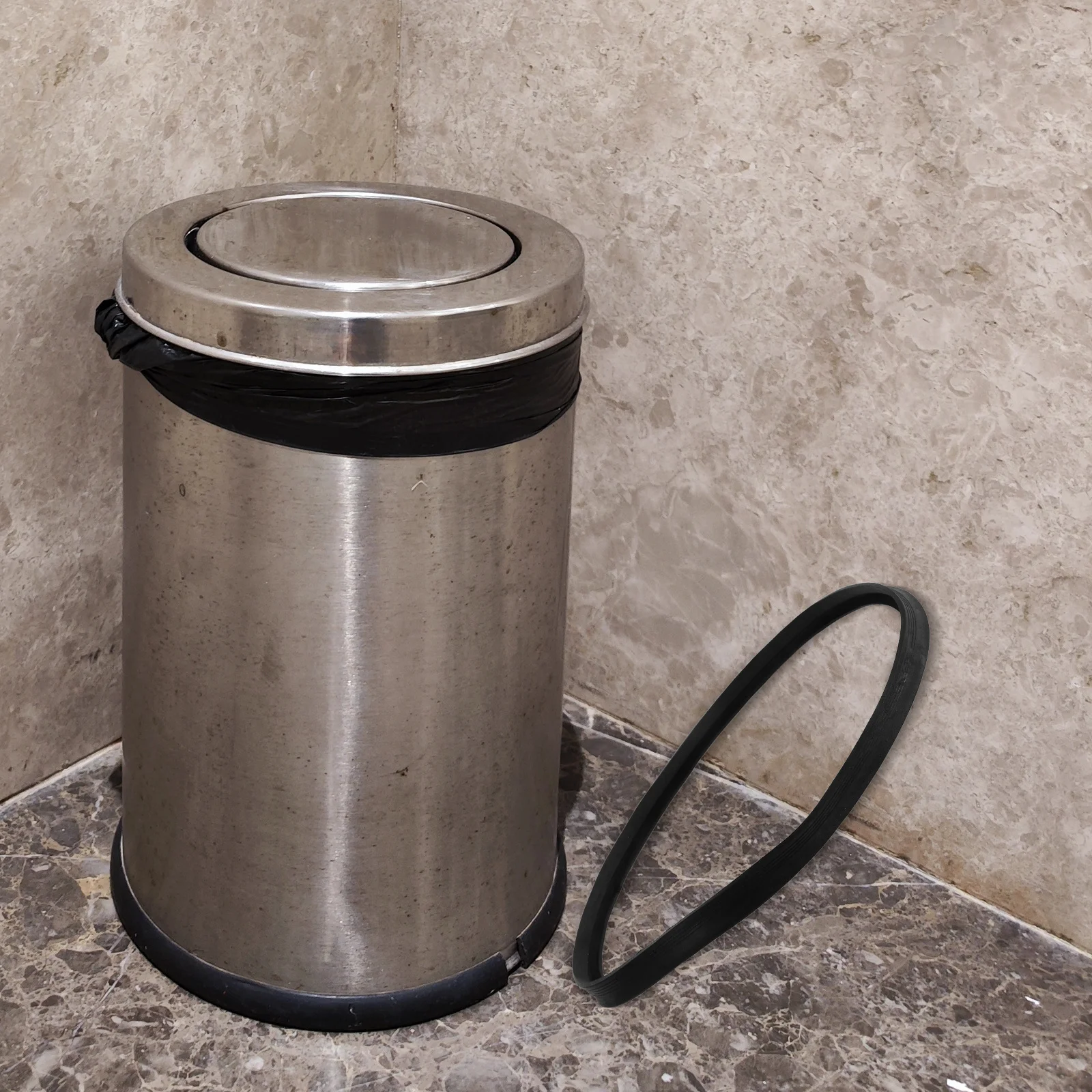 

Bottom Large Rubber Garbage Can Waste Bin Bottom Seal Leak Resistant Odor Preventing Bin Ring Reusable Sealing Ring For