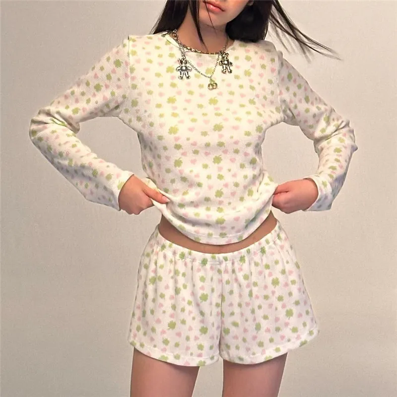 Gaono Floral Pajamas Set y2k Clothes Women Round Neck Long Sleeve Crop Top and Ruffle Low Waist Shorts 2000s Loungewear