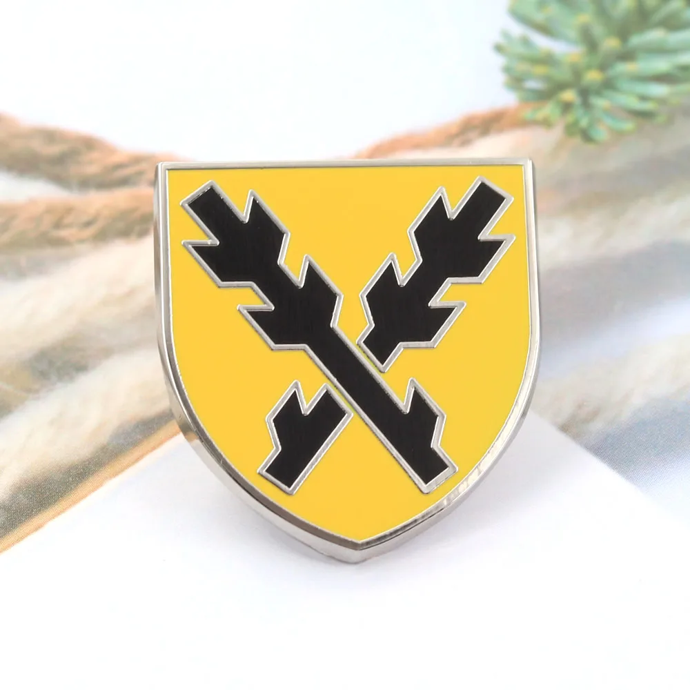 Kingdom Come Deliverance Lords of Leipa Schild-Brosche - Wappen von Sir Hans Capon Emaille-Pin, Mittelalterliches Ritter-Metallabzeichen für – Detail 8