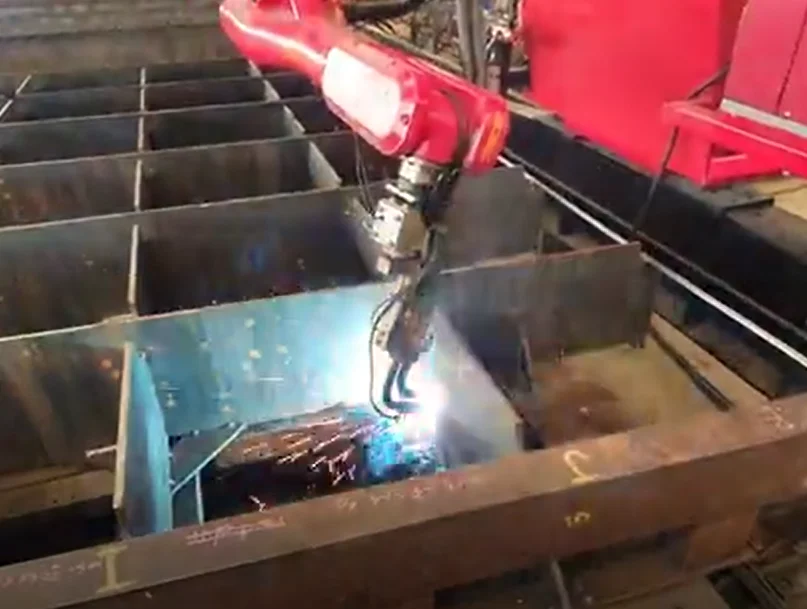 Рука робота сварочного аппарата Рука автоматического сварочного робота