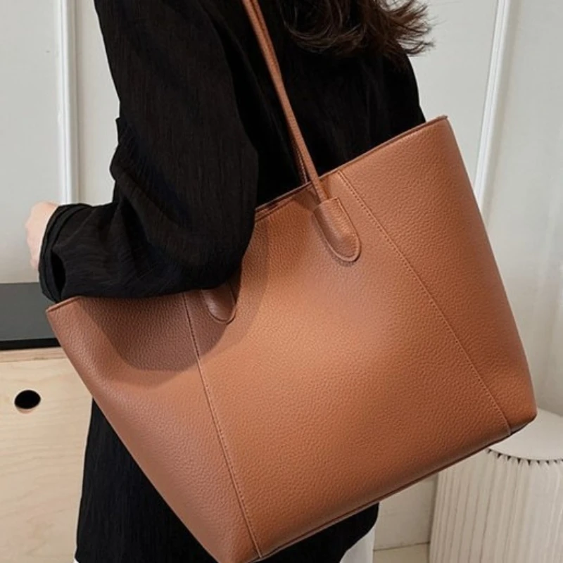 

Versatile Simple Tote Bag 2026 New, Large Capacity Shoulder Bag for Women, Casual Commuter Handbag for Work Office Everyday