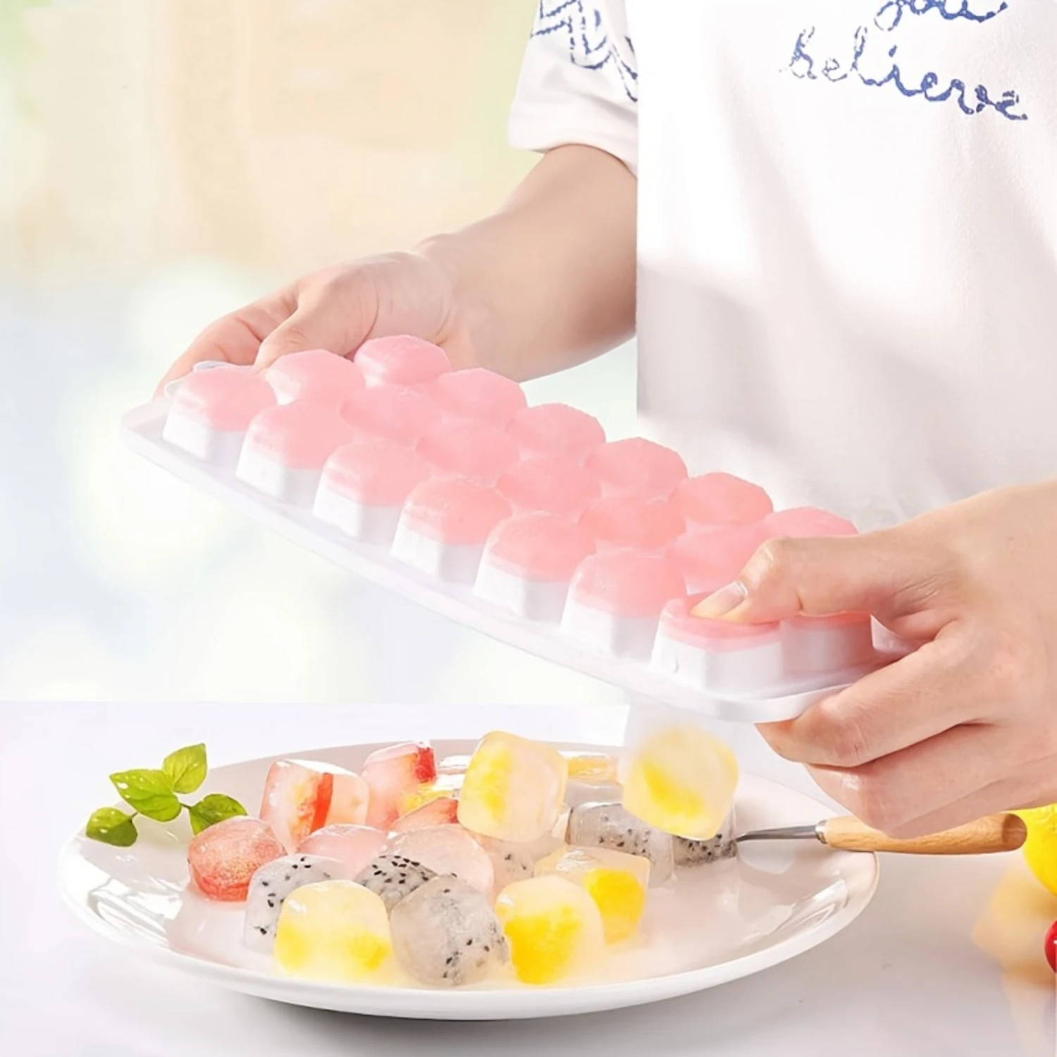 21 그리드 아이스 큐브 트레이 식품 보충 상자 용 뚜껑이있는 식품 등급 실리콘 아이스크림 몰드