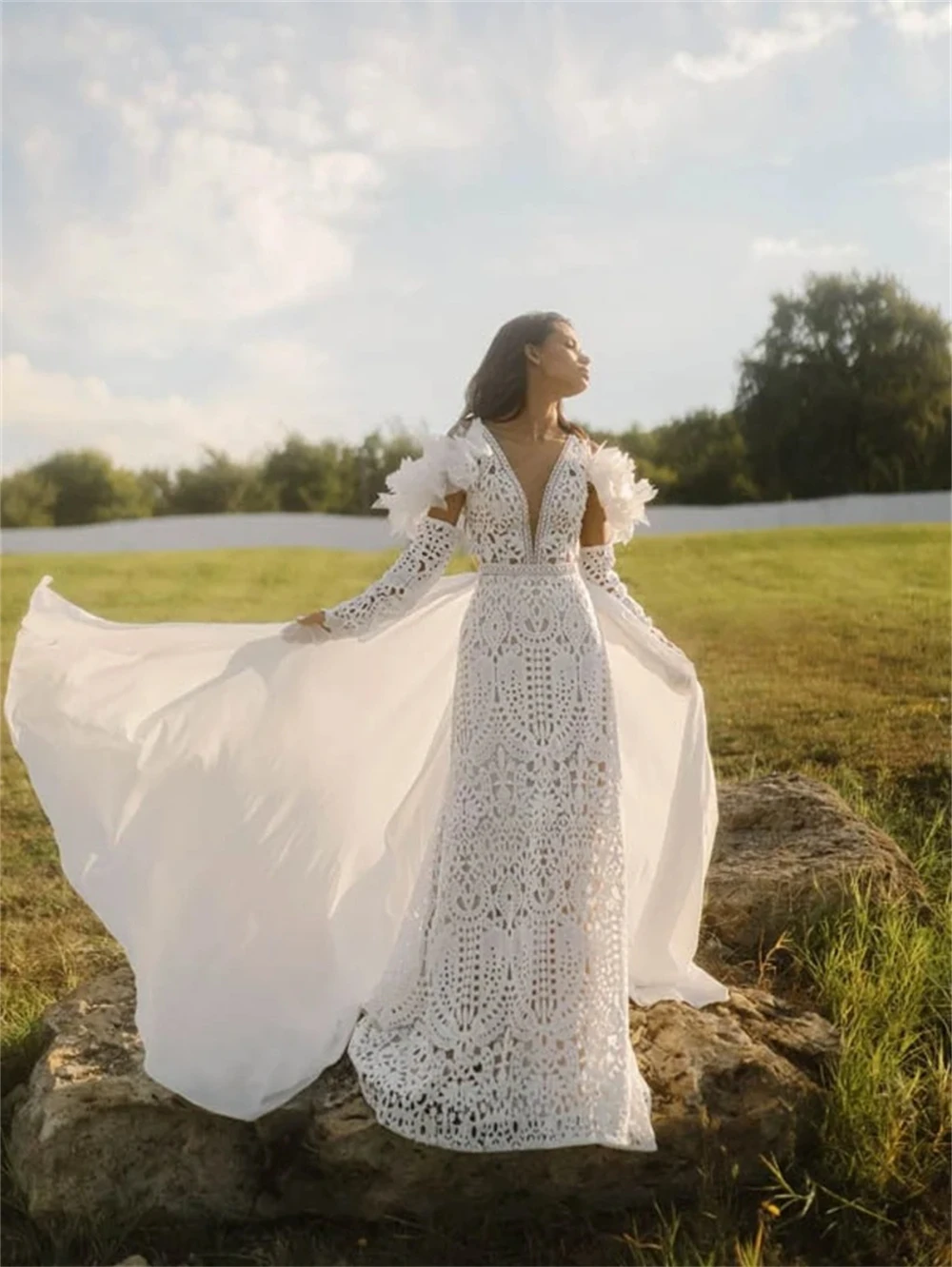 Charming Lace Boho Wedding Dress2024 Sexy Backless Bridal Gown Classic Long Sleeve Floor-Length Bride Robe Vestidos De Novia