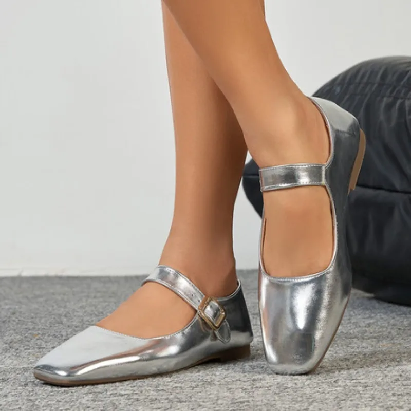 2025 Spring New Retro Women Flat Ballet Shoes Fashion Sneakers Square Toe Ladies Casual Mary Jane Slingback Shoes Designer Shoes