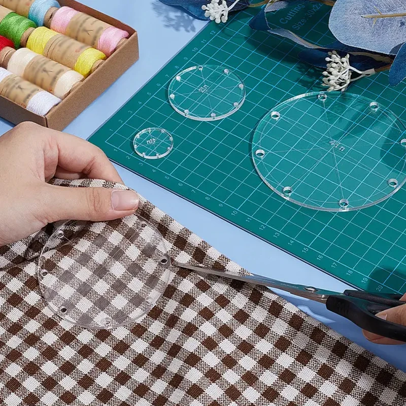 YOMDID 4 قطعة قالب خياطة اللحف من الأكريليك الشفاف المستدير DIY أداة خياطة القطع بنمط دائري هدية العيد مواد يدوية