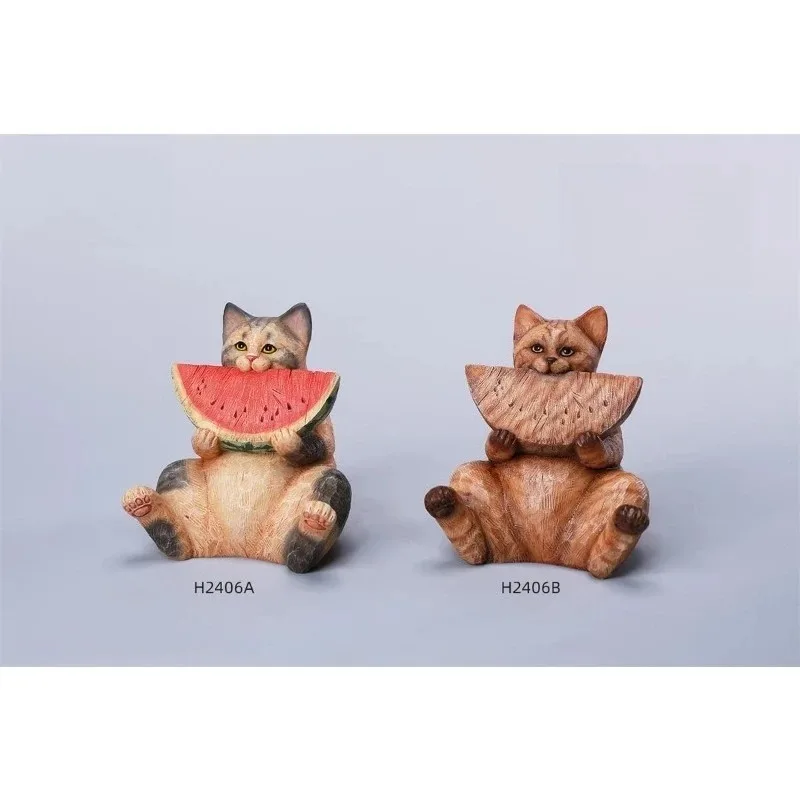 JXK Simulation Harz Tier Modell Holzschnitt Katze Essen Wassermelone Kleine Katze Kreative Figur Desktop Ornament Spielzeug Figuren